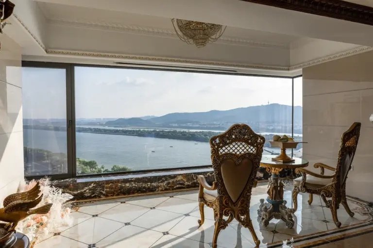 2 Big Screen Riverbank View tilt and turn window customized